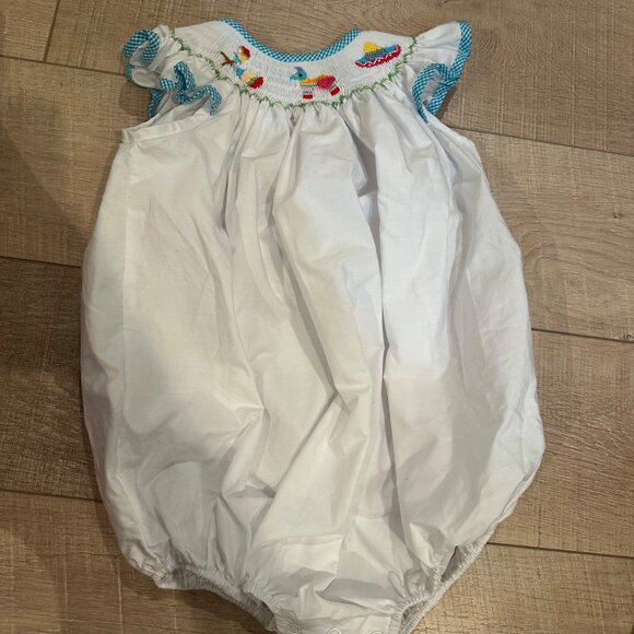 CLASSIC WHIMSY 2T WHITE SMOCKED ROMPER FIESTA - Picture 1 of 8